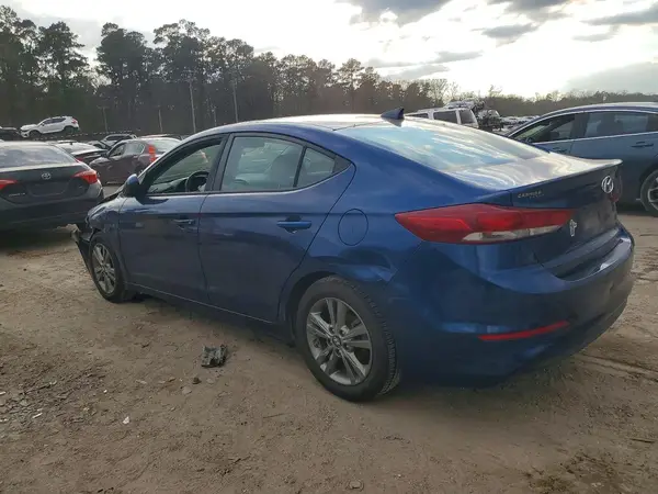 5NPD84LF0JH351223 2018 HYUNDAI ELANTRA - Image 2