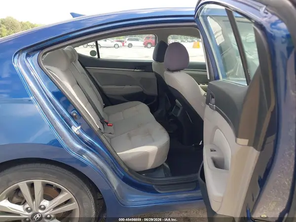 5NPD84LF0JH352792 2018 HYUNDAI ELANTRA - Image 8