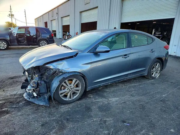 5NPD84LF0JH358365 2018 HYUNDAI ELANTRA - Image 1