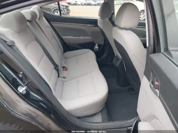 5NPD84LF0JH365817 2018 HYUNDAI ELANTRA - Image 8