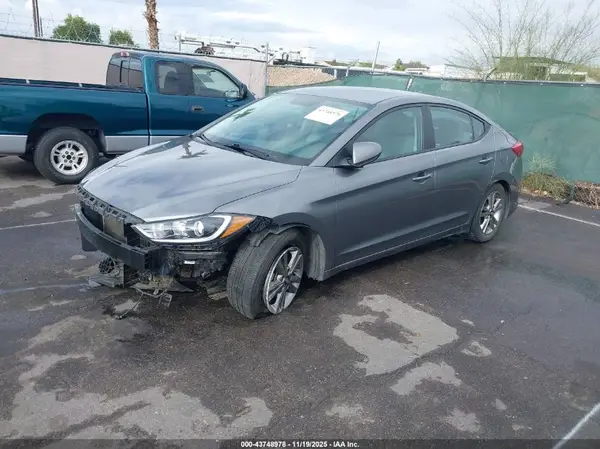 5NPD84LF0JH366918 2018 HYUNDAI ELANTRA - Image 2