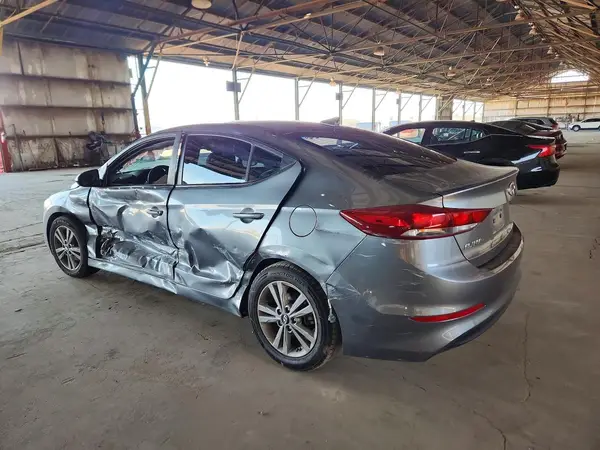 5NPD84LF0JH367647 2018 HYUNDAI ELANTRA - Image 2