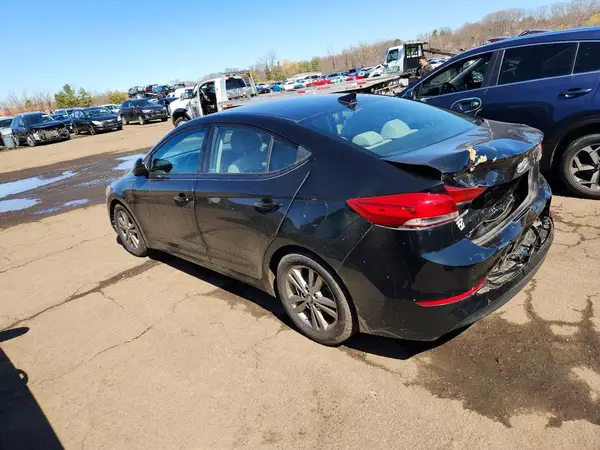 5NPD84LF0JH368250 2018 HYUNDAI ELANTRA - Image 2