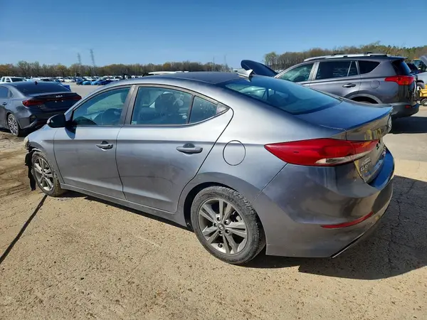 5NPD84LF0JH368703 2018 HYUNDAI ELANTRA - Image 2