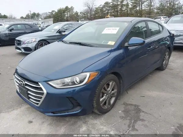 5NPD84LF0JH369656 2018 HYUNDAI ELANTRA - Image 2