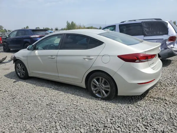 5NPD84LF0JH372413 2018 HYUNDAI ELANTRA - Image 2