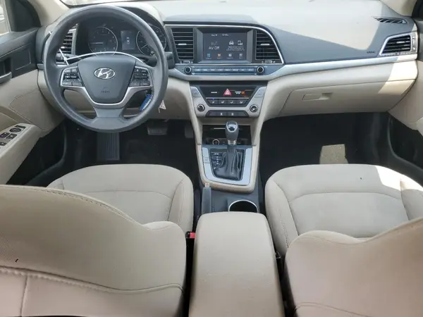 5NPD84LF0JH372413 2018 HYUNDAI ELANTRA - Image 8