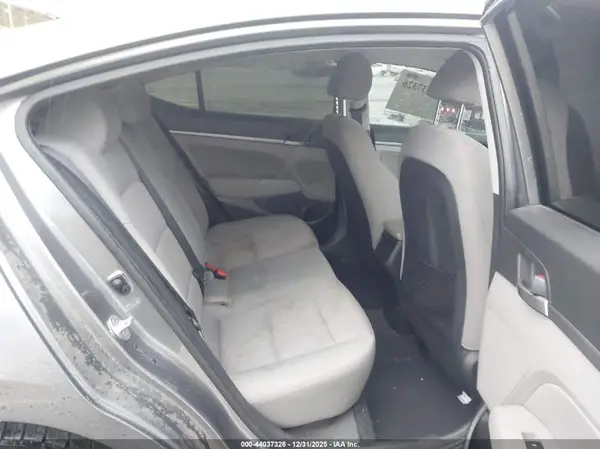 5NPD84LF0JH374405 2018 HYUNDAI ELANTRA - Image 8