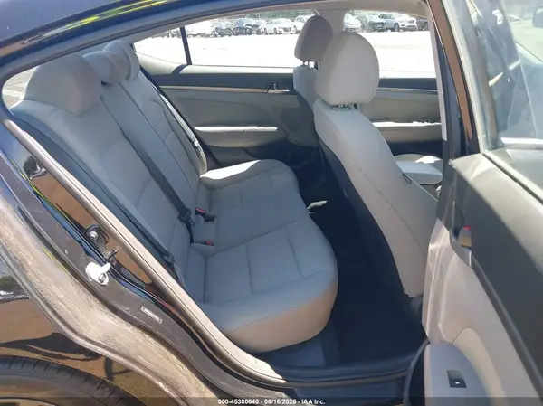 5NPD84LF0JH376946 2018 HYUNDAI ELANTRA - Image 8