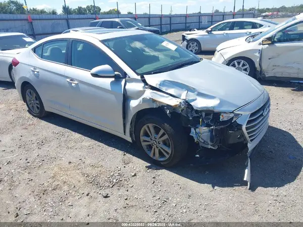 5NPD84LF0JH377563 2018 HYUNDAI ELANTRA - Image 1