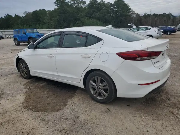 5NPD84LF0JH379992 2018 HYUNDAI ELANTRA - Image 2