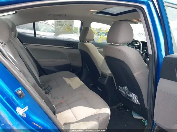5NPD84LF0JH381015 2018 HYUNDAI ELANTRA - Image 8
