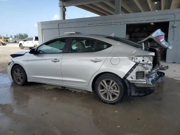 5NPD84LF0JH381306 2018 HYUNDAI ELANTRA - Image 2