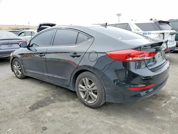 5NPD84LF0JH383590 2018 HYUNDAI ELANTRA - Image 2