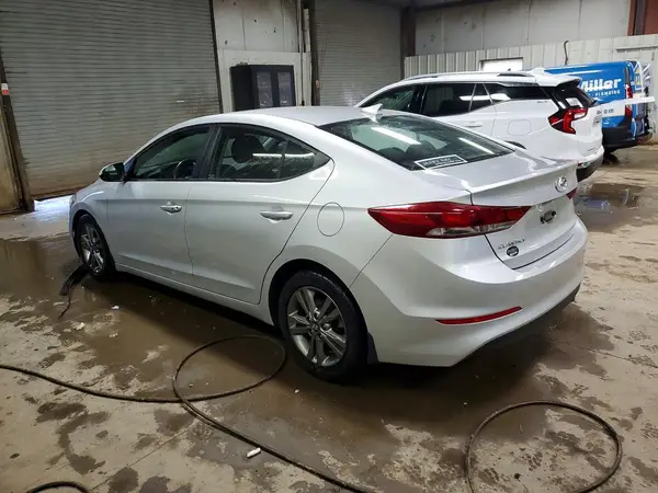 5NPD84LF0JH386327 2018 HYUNDAI ELANTRA - Image 2