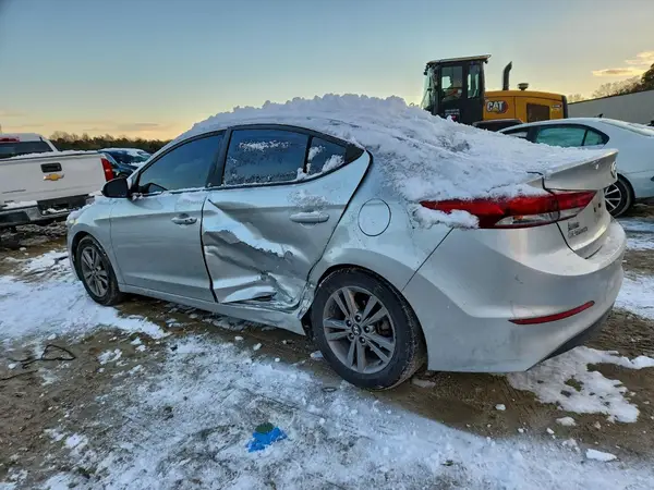 5NPD84LF0JH387252 2018 HYUNDAI ELANTRA - Image 2