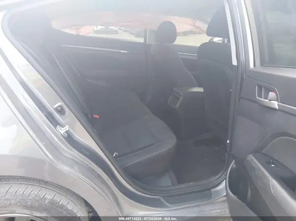 5NPD84LF0JH388661 2018 HYUNDAI ELANTRA - Image 8
