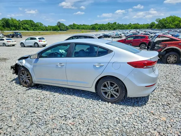 5NPD84LF0JH388983 2018 HYUNDAI ELANTRA - Image 2