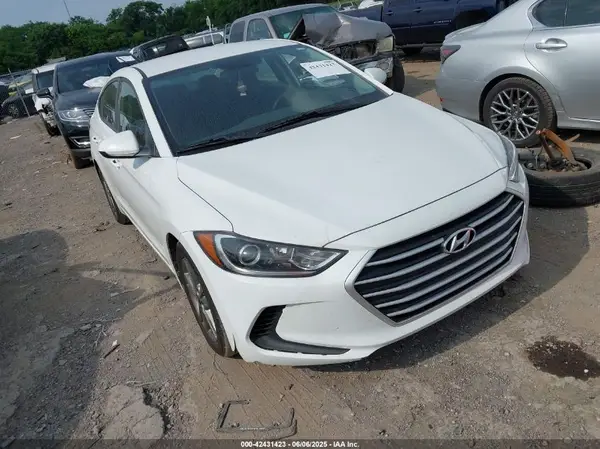 5NPD84LF0JH389938 2018 HYUNDAI ELANTRA - Image 1