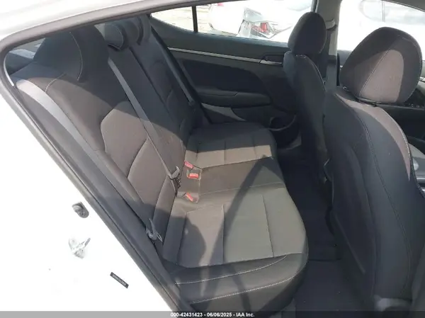 5NPD84LF0JH389938 2018 HYUNDAI ELANTRA - Image 8