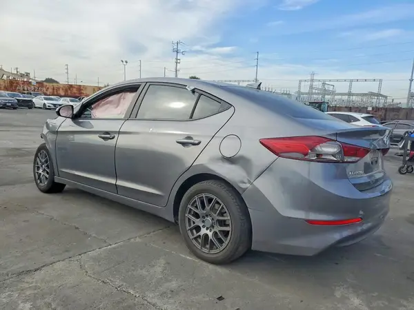 5NPD84LF0JH391835 2018 HYUNDAI ELANTRA - Image 2