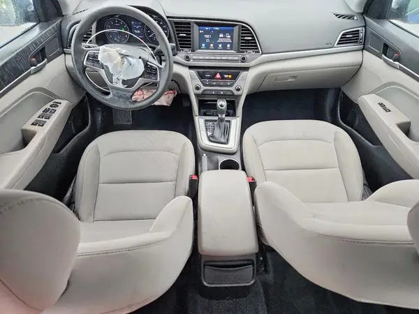 5NPD84LF0JH396002 2018 HYUNDAI ELANTRA - Image 8