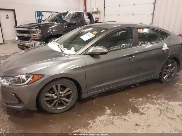 5NPD84LF0JH396274 2018 HYUNDAI ELANTRA - Image 2