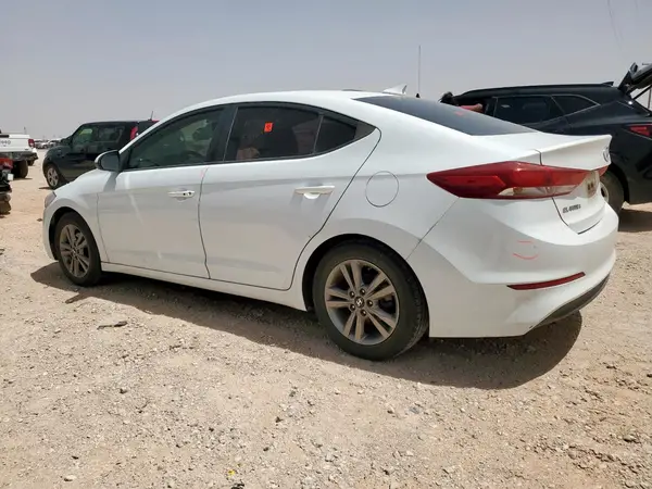 5NPD84LF0JH399904 2018 HYUNDAI ELANTRA - Image 2