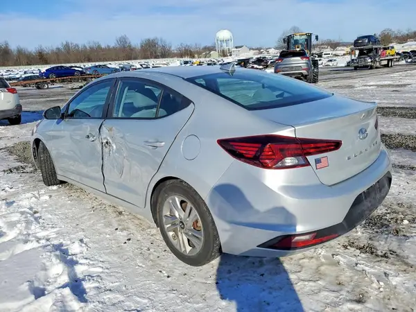 5NPD84LF0KH407615 2019 HYUNDAI ELANTRA - Image 2