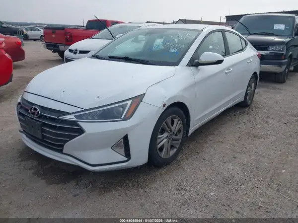 5NPD84LF0KH409106 2019 HYUNDAI ELANTRA - Image 2