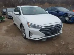 5NPD84LF0KH411003 2019 HYUNDAI ELANTRA