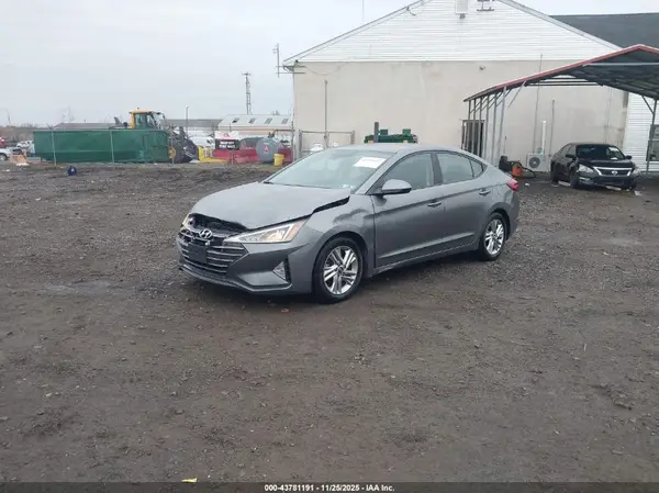 5NPD84LF0KH413348 2019 HYUNDAI ELANTRA - Image 2