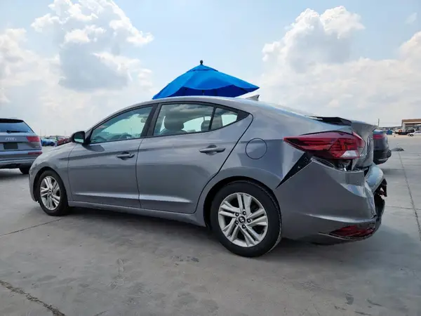 5NPD84LF0KH413589 2019 HYUNDAI ELANTRA - Image 2