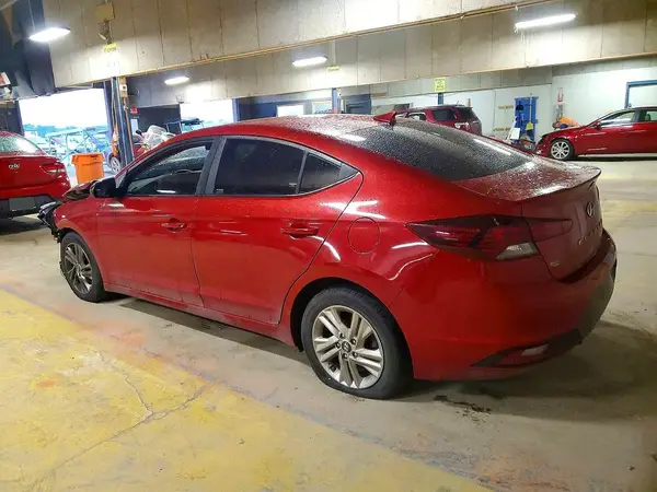 5NPD84LF0KH413964 2019 HYUNDAI ELANTRA - Image 2