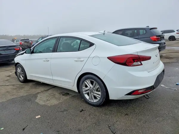 5NPD84LF0KH417626 2019 HYUNDAI ELANTRA - Image 2