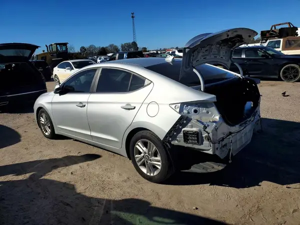 5NPD84LF0KH418310 2019 HYUNDAI ELANTRA - Image 2