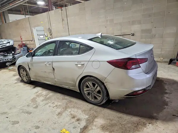 5NPD84LF0KH418422 2019 HYUNDAI ELANTRA - Image 2