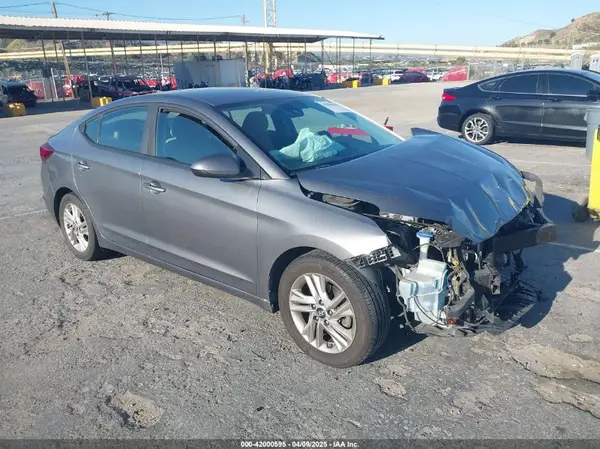 5NPD84LF0KH422566 2019 HYUNDAI ELANTRA - Image 1