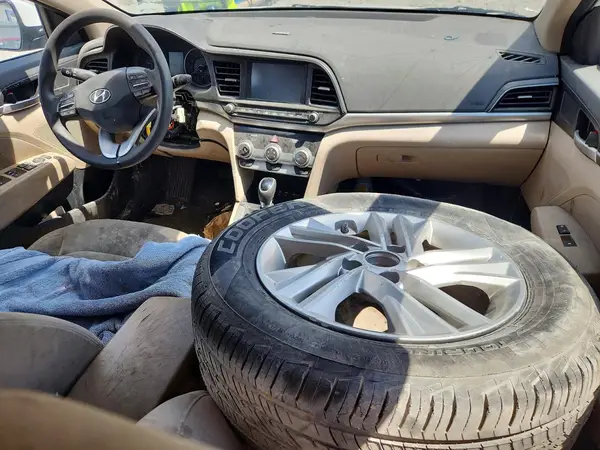 5NPD84LF0KH424527 2019 HYUNDAI ELANTRA - Image 8