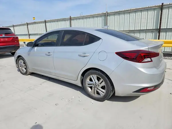 5NPD84LF0KH433082 2019 HYUNDAI ELANTRA - Image 2