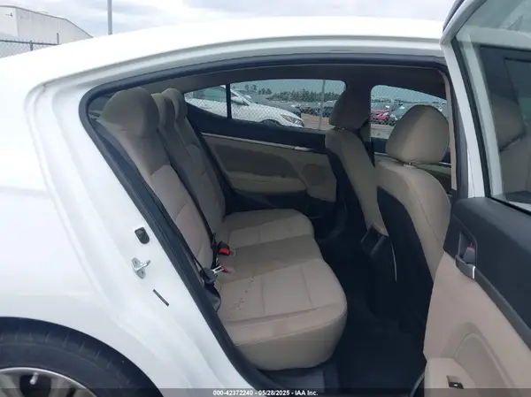 5NPD84LF0KH435687 2019 HYUNDAI ELANTRA - Image 8