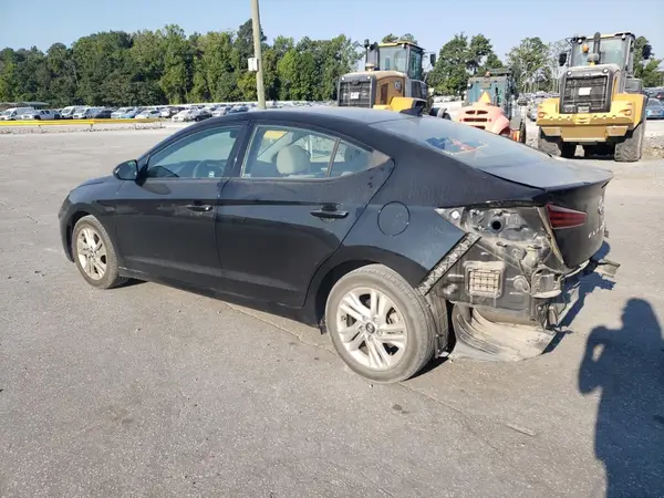 5NPD84LF0KH437875 2019 HYUNDAI ELANTRA - Image 2