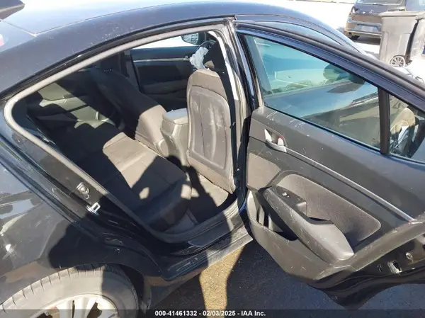 5NPD84LF0KH439240 2019 HYUNDAI ELANTRA - Image 8