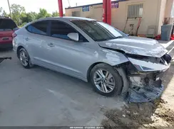 5NPD84LF0KH439481 2019 HYUNDAI ELANTRA