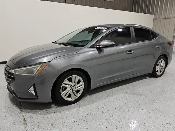 5NPD84LF0KH440016 2019 HYUNDAI ELANTRA - Image 1