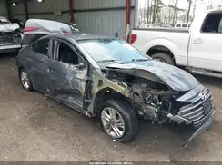 5NPD84LF0KH443854 2019 HYUNDAI ELANTRA
