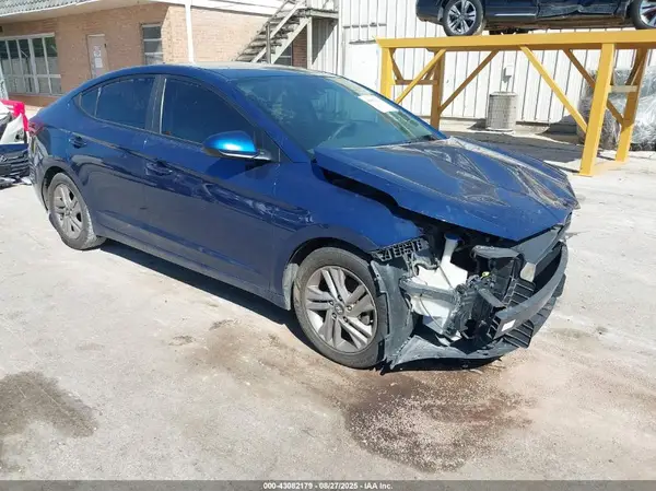 5NPD84LF0KH444745 2019 HYUNDAI ELANTRA - Image 1