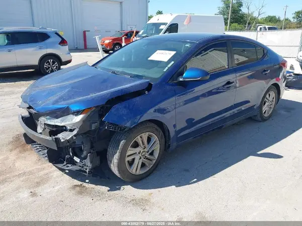 5NPD84LF0KH444745 2019 HYUNDAI ELANTRA - Image 2