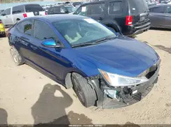 5NPD84LF0KH449752 2019 HYUNDAI ELANTRA