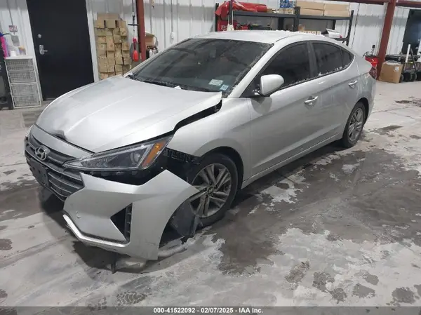 5NPD84LF0KH450402 2019 HYUNDAI ELANTRA - Image 2